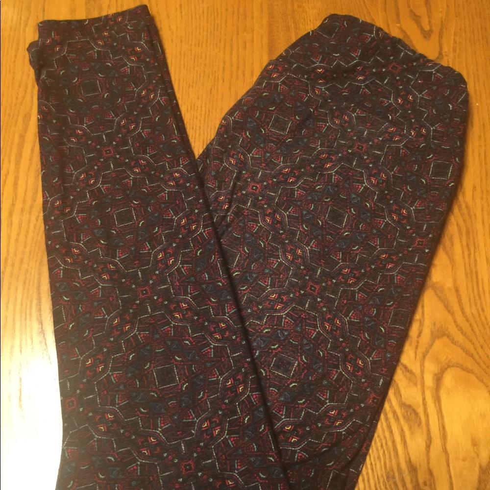 ✨$5 Bargain✨ OS LuLaRoe Leggings